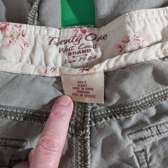 21 West Coast corduroy light summery - Picture 7 of 13